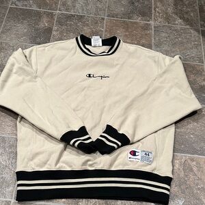 Champion Men's Beige and Black Crewneck Sweater